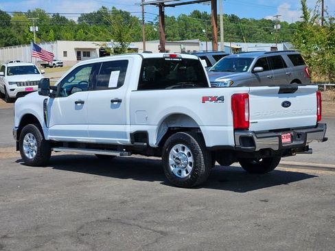Used 2024 Ford F250 XLT w/ FX4 Off-Road Package AWD/4WD image 8