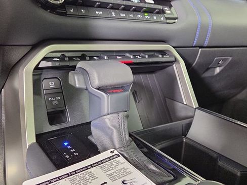 New 2026 Toyota Tundra Limited AWD/4WD image 19