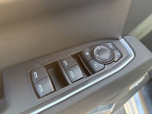 New 2026 GMC Sierra 1500 SLT AWD/4WD image 13
