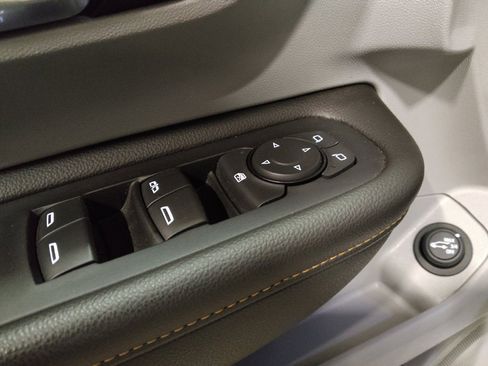 Used 2020 GMC Terrain SLT w/ Preferred Package image 27