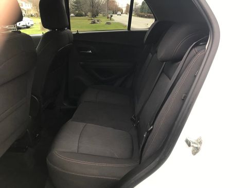 Used 2020 Chevrolet Trax LT image 26