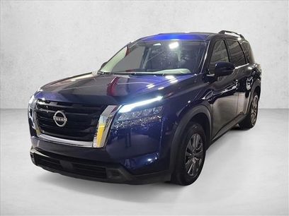 Used 2025 Nissan Pathfinder SV