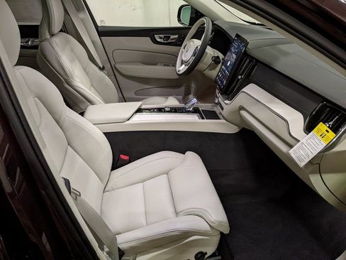 New 2026 Volvo XC60 B5 Ultra w/ Protection Package Premier AWD/4WD image 22