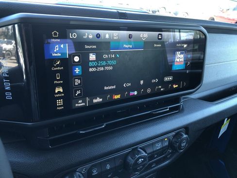 New 2026 Jeep Gladiator Sport image 27