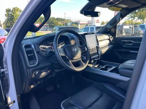 Used 2025 RAM 1500 Laramie AWD/4WD image 6