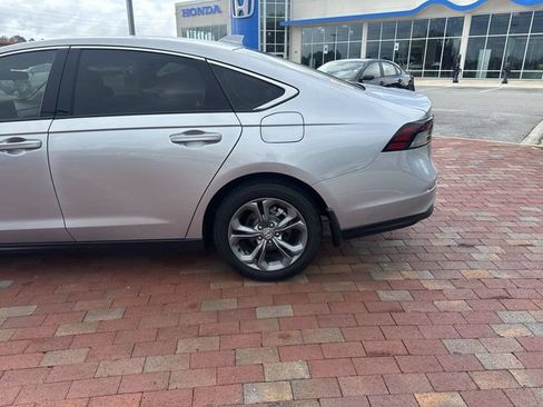 Used 2024 Honda Accord EX image 6