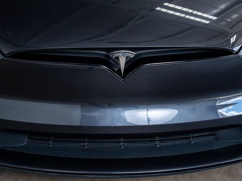 Used 2024 Tesla Model X image 16