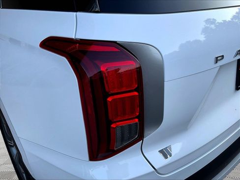 Used 2022 Hyundai Palisade SEL w/ Premium Package FWD image 23
