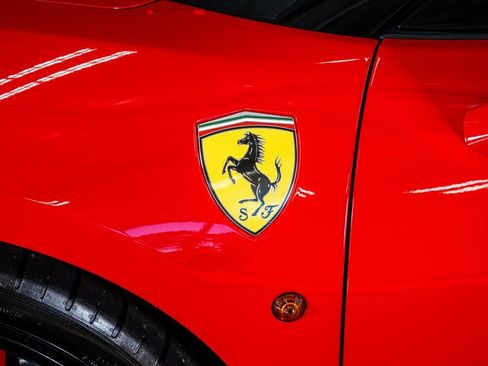 Used 2016 Ferrari 488 Spider image 22