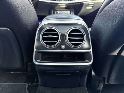 Used 2019 Mercedes-Benz S 560 4MATIC Sedan image 36