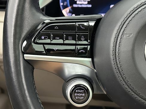 Used 2023 Maserati Grecale GT image 23