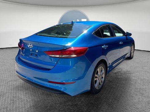 Used 2017 Hyundai Elantra Value Edition w/ Cargo Package FWD image 3