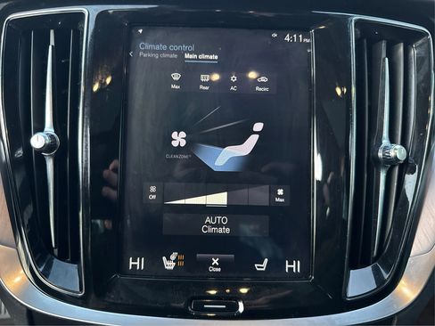 Used 2019 Volvo S60 T6 Momentum w/ Premium Package image 28