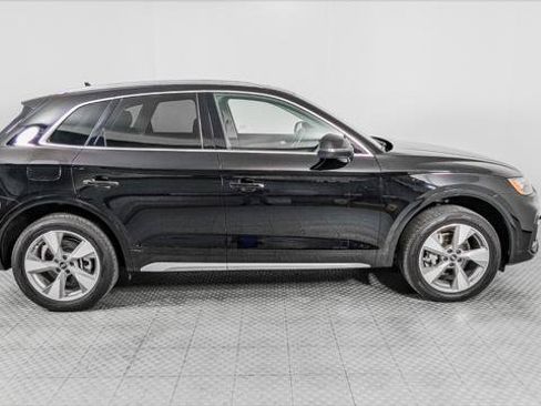 Used 2023 Audi Q5 2.0T Premium w/ Convenience Package AWD/4WD image 9