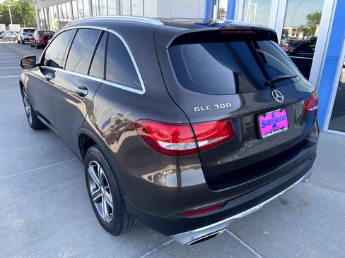 Used 2016 Mercedes-Benz GLC 300 image 2