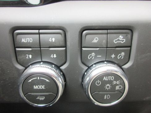 New 2026 GMC Sierra 1500 AT4 w/ AT4 Premium Package AWD/4WD image 19