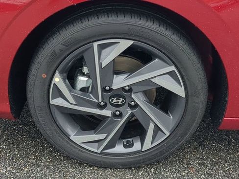New 2025 Hyundai Elantra Sport image 11