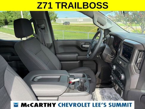 Used 2024 Chevrolet Silverado 1500 Custom Trail Boss w/ LPO, Dark Essentials Package AWD/4WD image 31