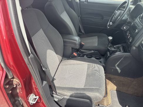 Used 2015 Jeep Patriot Sport FWD image 23
