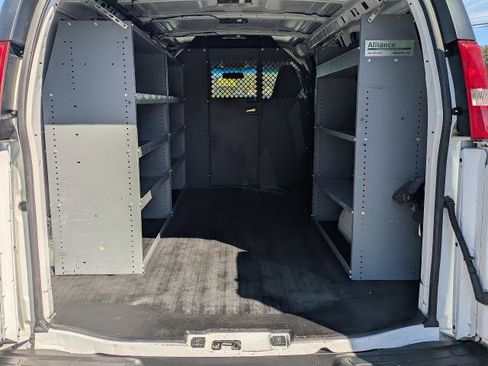 Used 2021 Chevrolet Express 2500 w/ Driver Convenience Package image 13