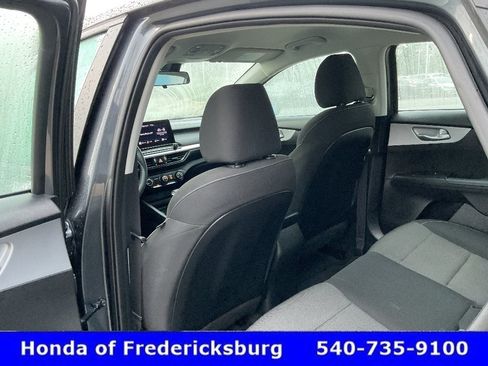 Used 2023 Kia Forte LXS w/ LXS Technology Package FWD image 22