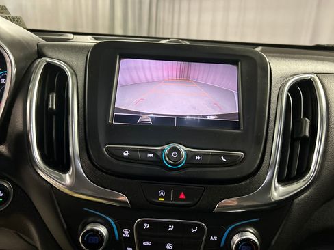 Used 2024 Chevrolet Equinox LT image 18