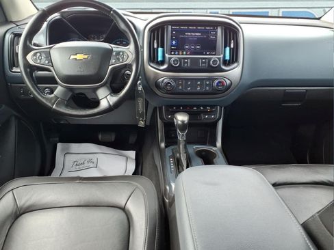 Used 2022 Chevrolet Colorado Z71 AWD/4WD image 14