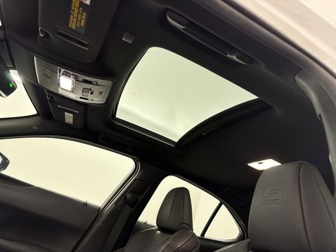 Used 2019 Lexus UX 200 F Sport w/ F Sport Premium Package image 15