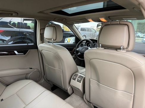 Used 2013 Mercedes-Benz C 300 4MATIC Sedan w/ Premium 1 Pkg image 23