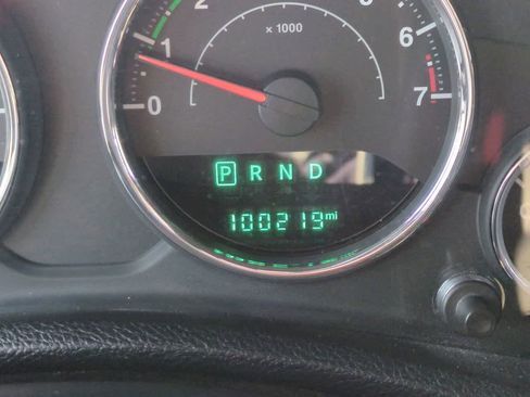 Used 2016 Jeep Wrangler Sahara w/ Connectivity Group image 25