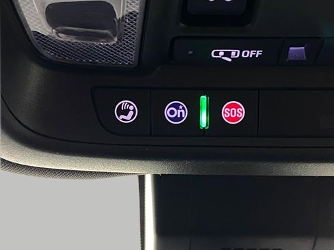 Used 2023 Chevrolet Equinox RS image 26