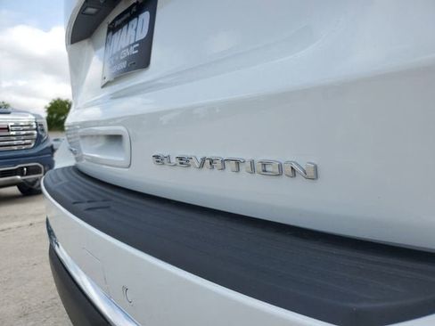 New 2026 GMC Yukon Elevation image 9