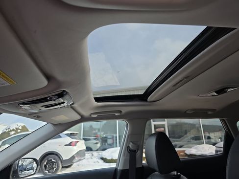 Used 2024 Kia Seltos EX image 21