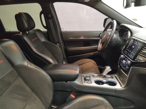 Used 2020 Jeep Grand Cherokee Trailhawk image 21