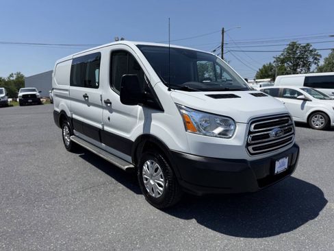 Used 2019 Ford Transit 250 130 Low Roof w/ Exterior Upgrade Package RWD image 4
