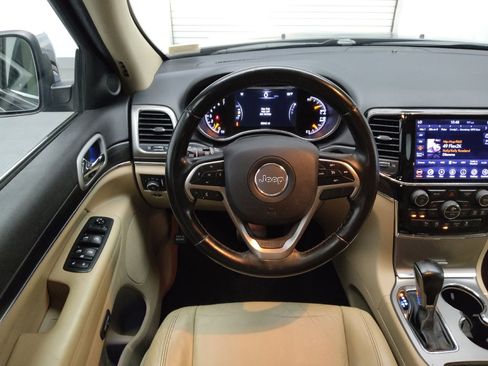 Used 2020 Jeep Grand Cherokee Limited RWD image 22