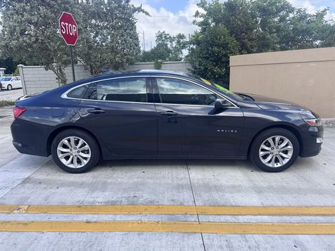 Used 2023 Chevrolet Malibu LT image 4