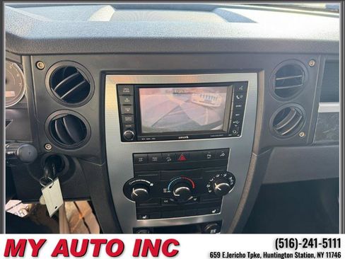 Used 2010 Jeep Commander Sport w/ Sun/Sound Group image 18