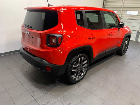 Used 2021 Jeep Renegade Sport image 3