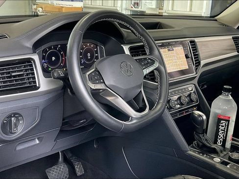 Used 2022 Volkswagen Atlas SEL AWD/4WD image 4