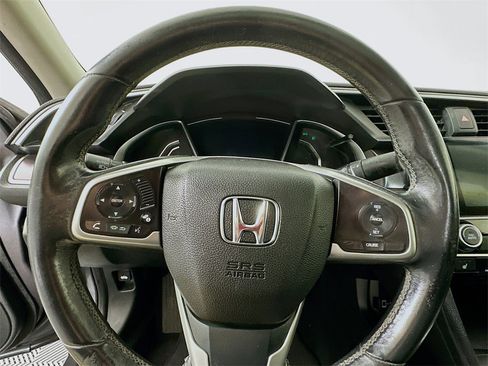 Used 2018 Honda Civic EX-L image 11