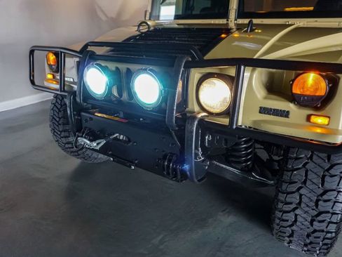 Used 2004 HUMMER H1 4-Door Open Top image 52