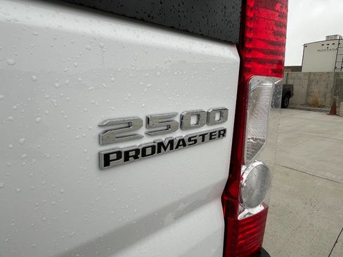Used 2023 RAM ProMaster 2500 image 9