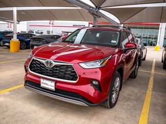 New 2026 Toyota Highlander Platinum video 1