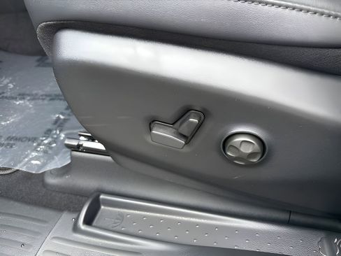 New 2026 Chrysler Pacifica Select image 27