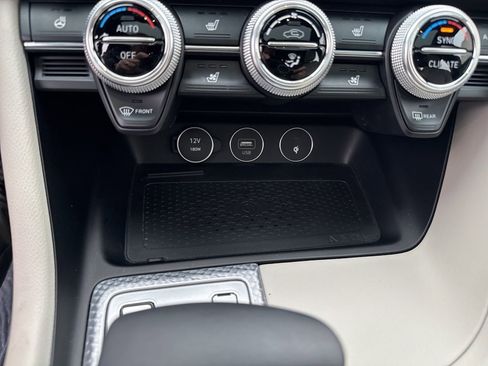 Used 2023 Genesis G70 3.3T w/ Sport Advanced Package image 47