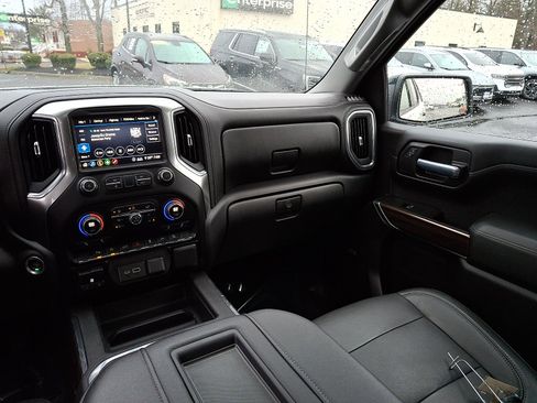 Used 2020 Chevrolet Silverado 1500 LT Trail Boss image 16