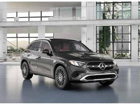 Used 2026 Mercedes-Benz GLC 300 4MATIC image 10
