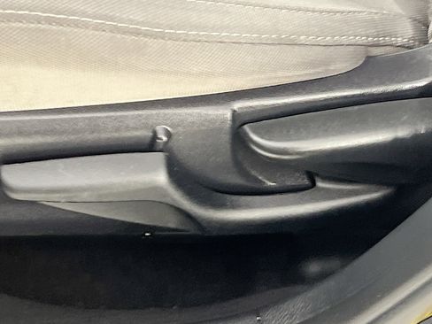 Used 2016 Toyota Corolla LE FWD image 16