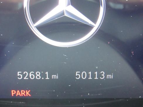 Used 2023 Mercedes-Benz GLC 300 image 29